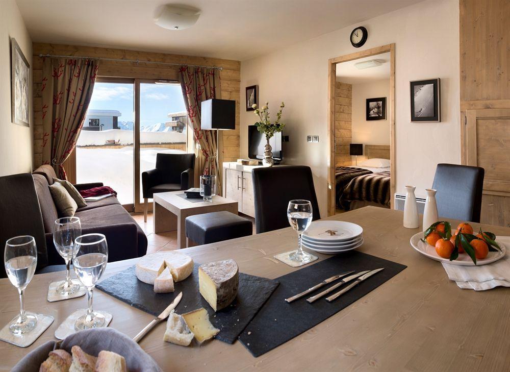 Cgh Residences & Spas Le Cristal De L'Alpe Alpe d'Huez Bagian luar foto