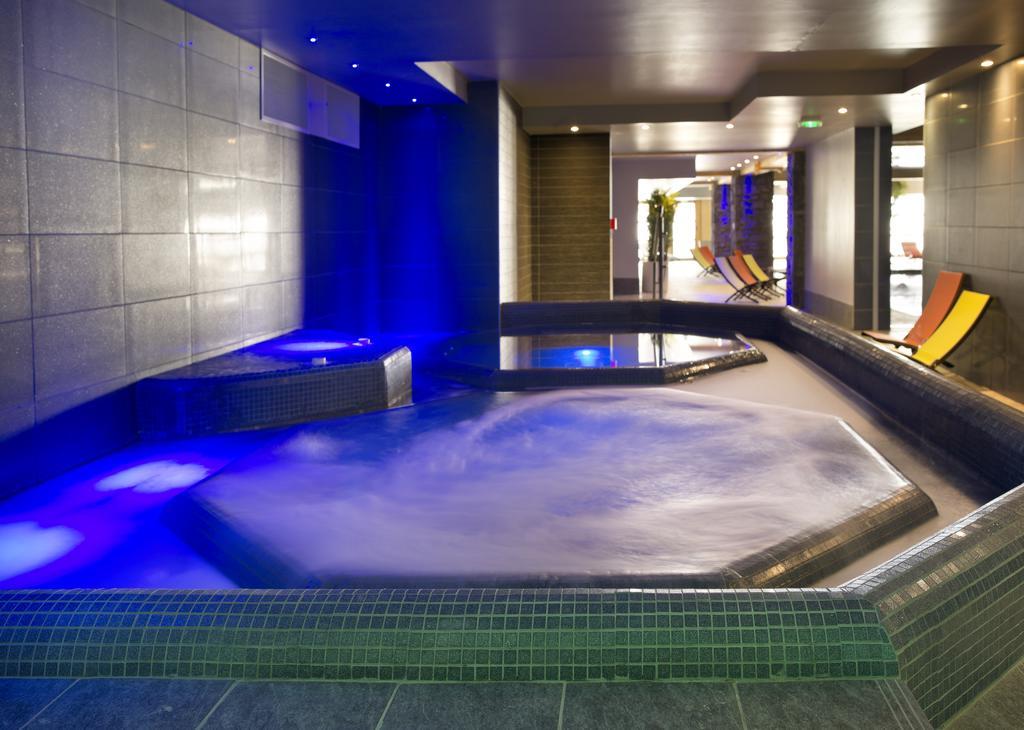 Cgh Residences & Spas Le Cristal De L'Alpe Alpe d'Huez Bagian luar foto