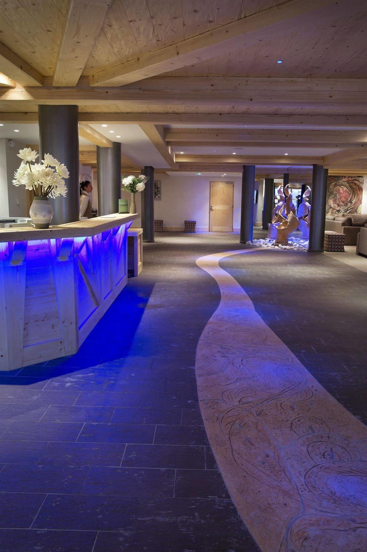 Cgh Residences & Spas Le Cristal De L'Alpe Alpe d'Huez Bagian luar foto