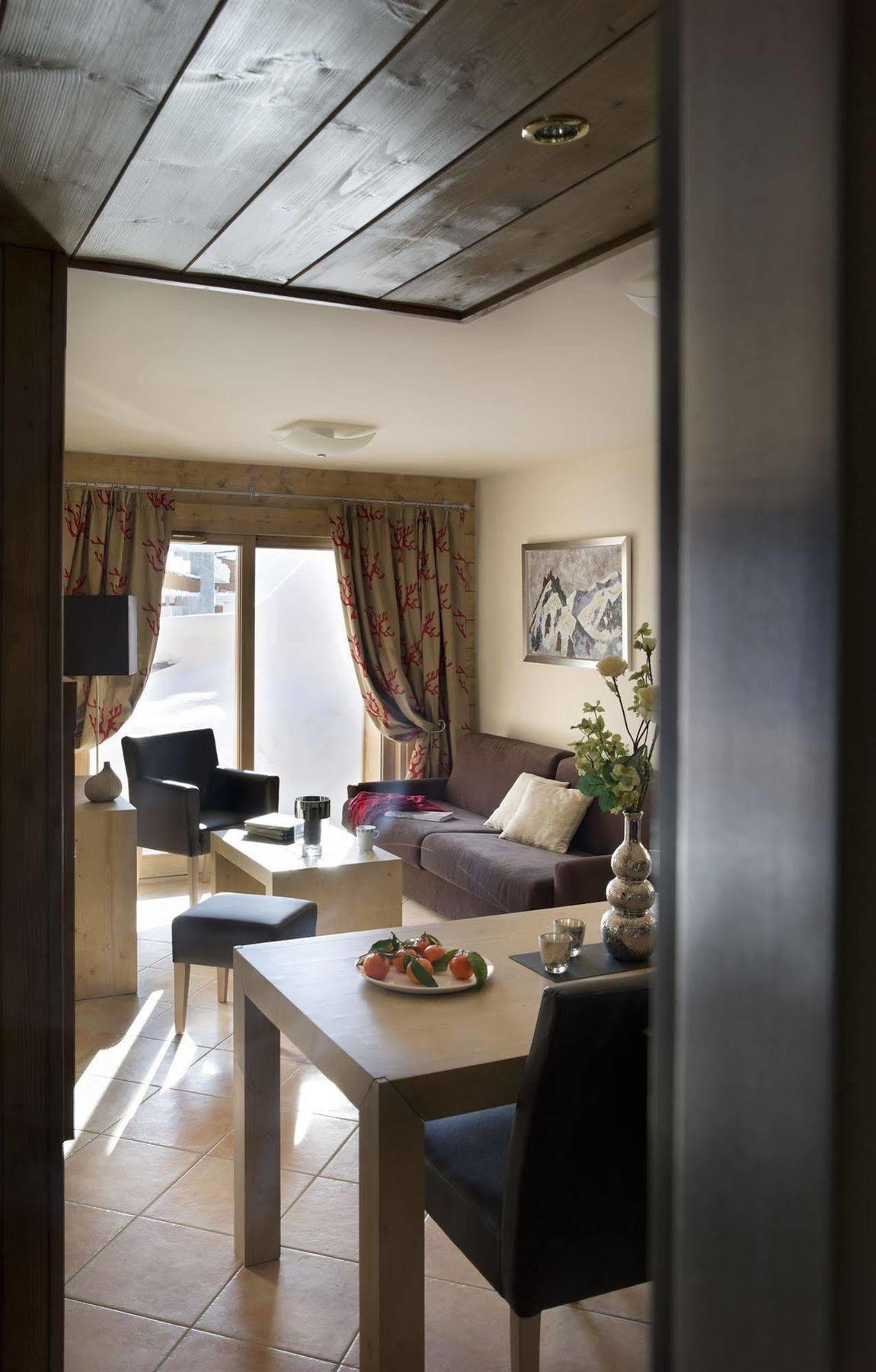 Cgh Residences & Spas Le Cristal De L'Alpe Alpe d'Huez Bagian luar foto