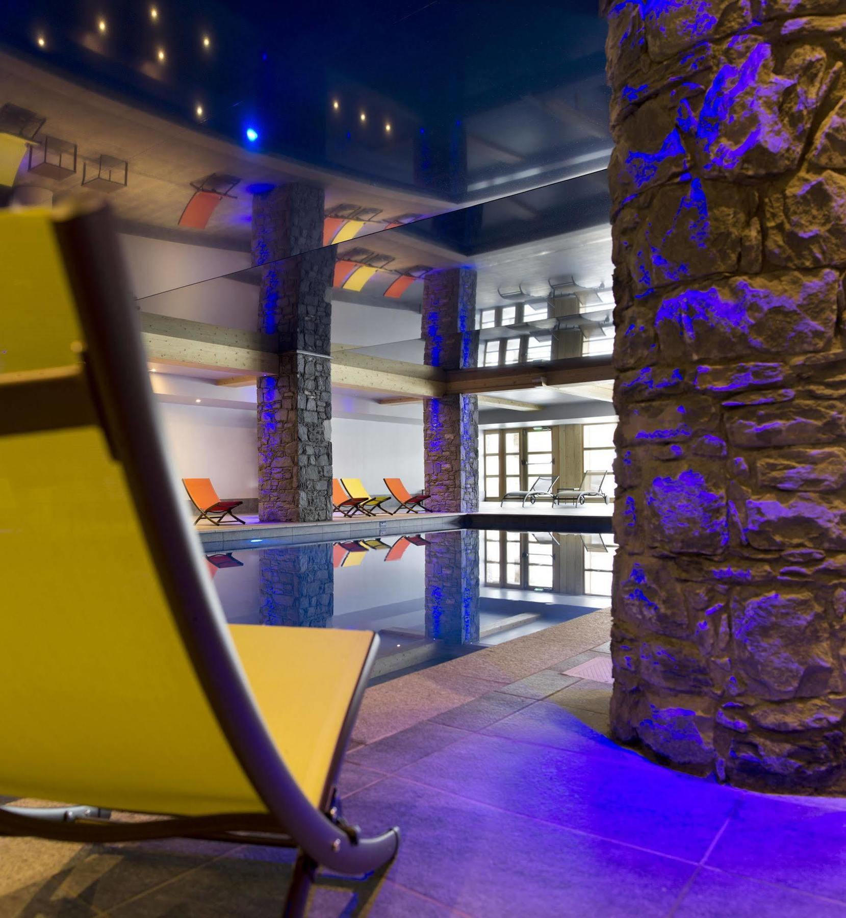 Cgh Residences & Spas Le Cristal De L'Alpe Alpe d'Huez Bagian luar foto